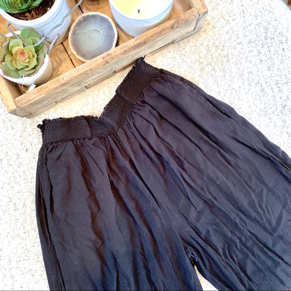 Black Flow Pants